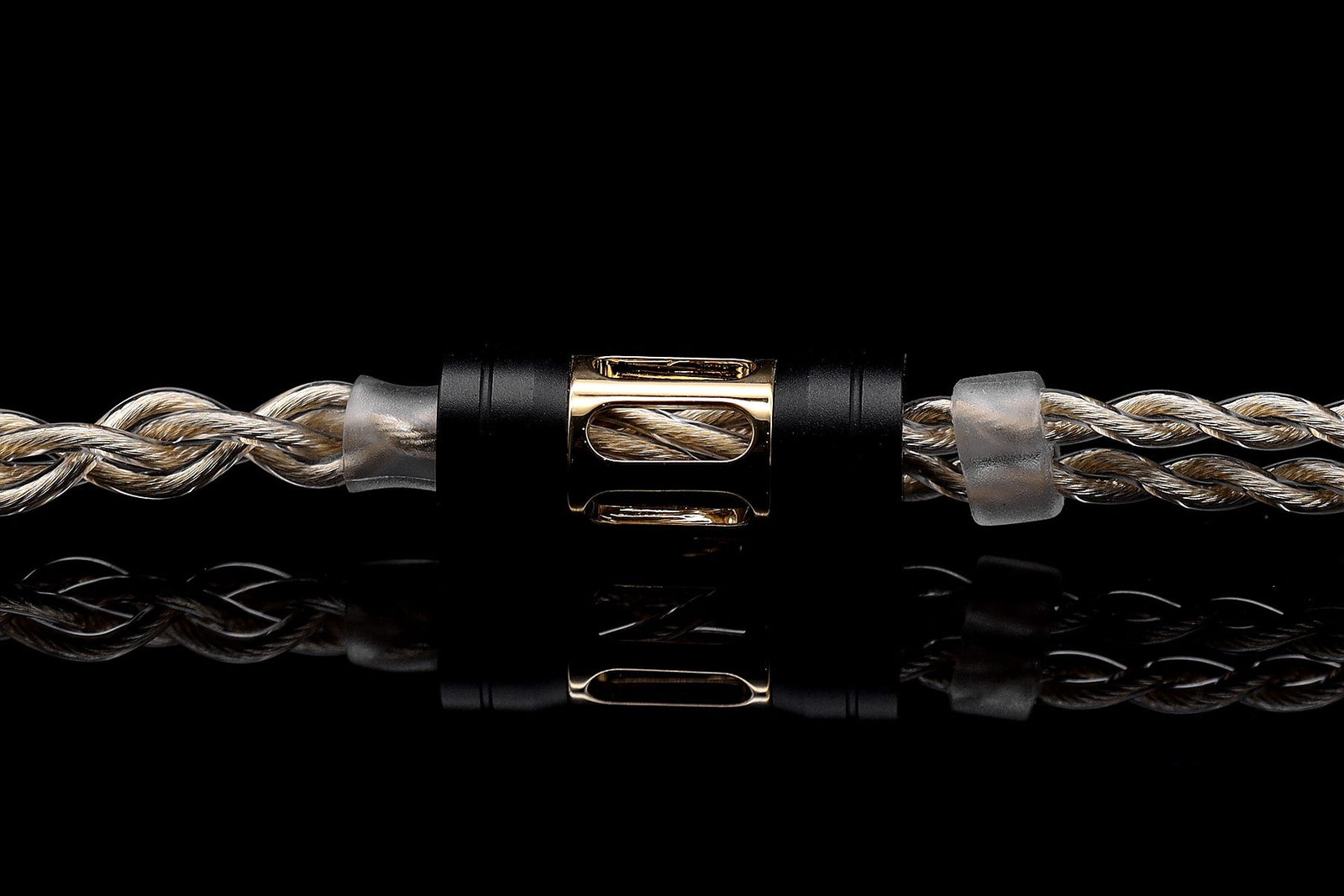 Aoraki MKIII gold and silver headphone cable split