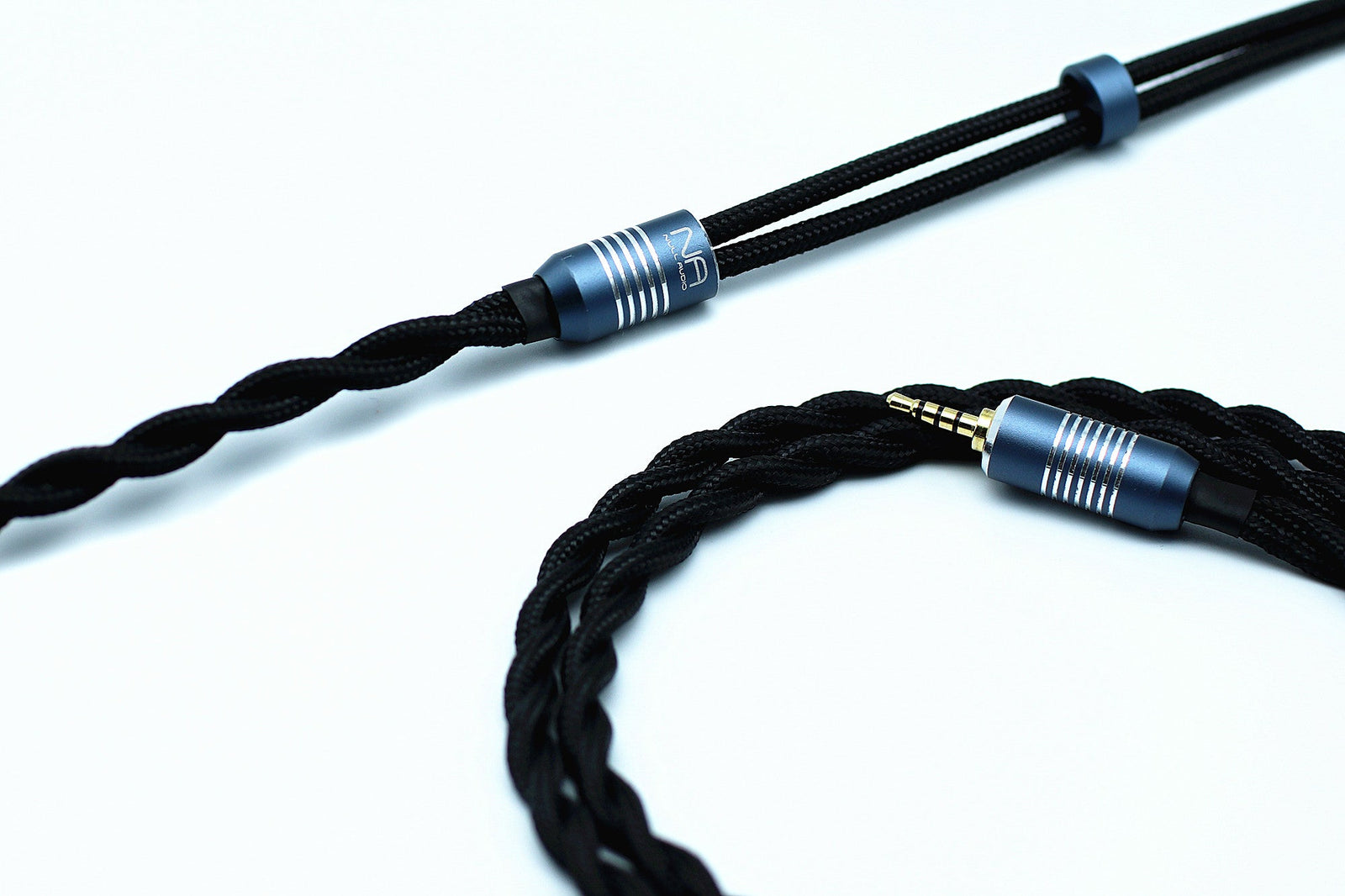 Moebius headphone cable with 4.4 mm balanced plug