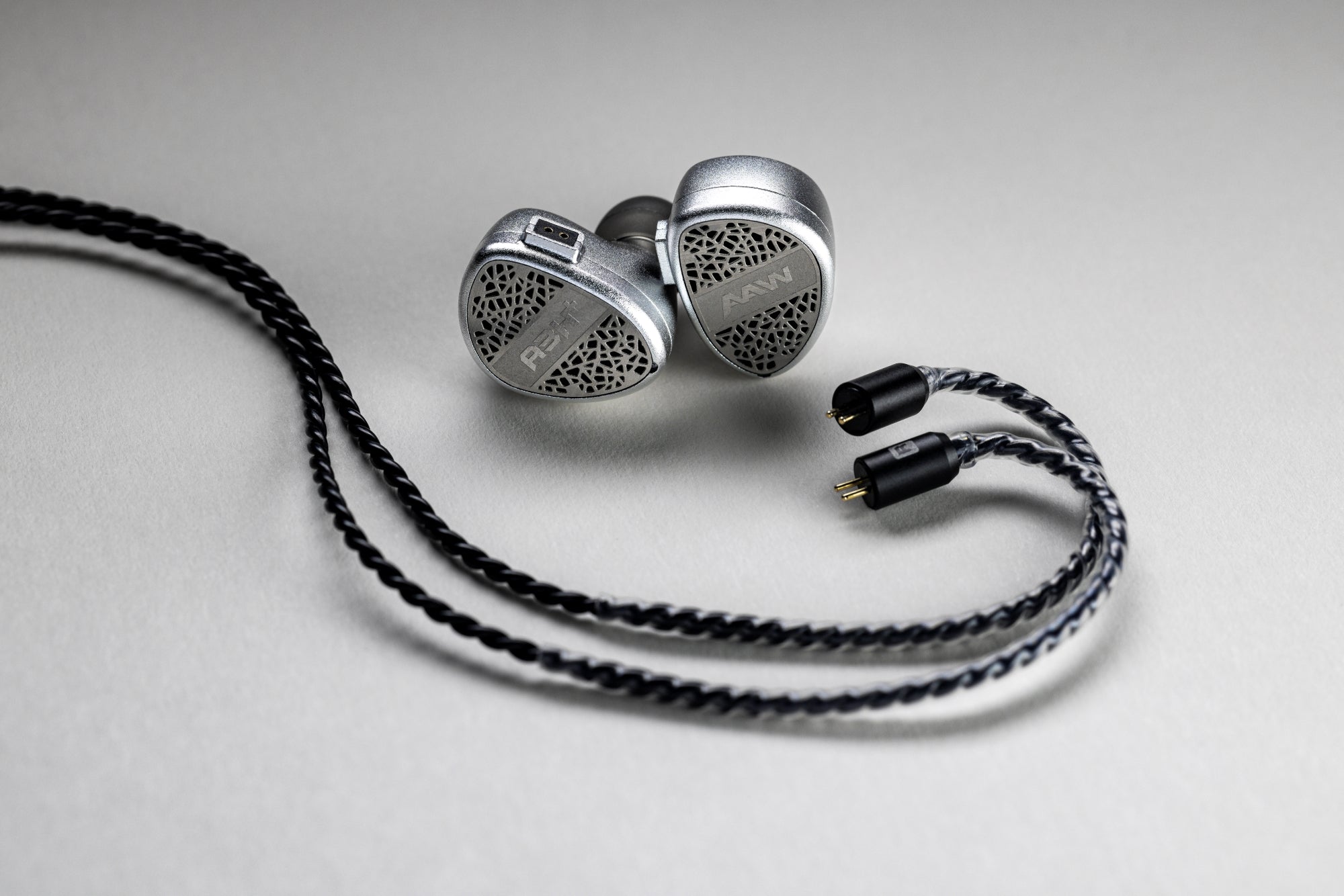 AAW A3H+ custom AAW A3H カスタムIEM AAW A3H Review - Major HiFi